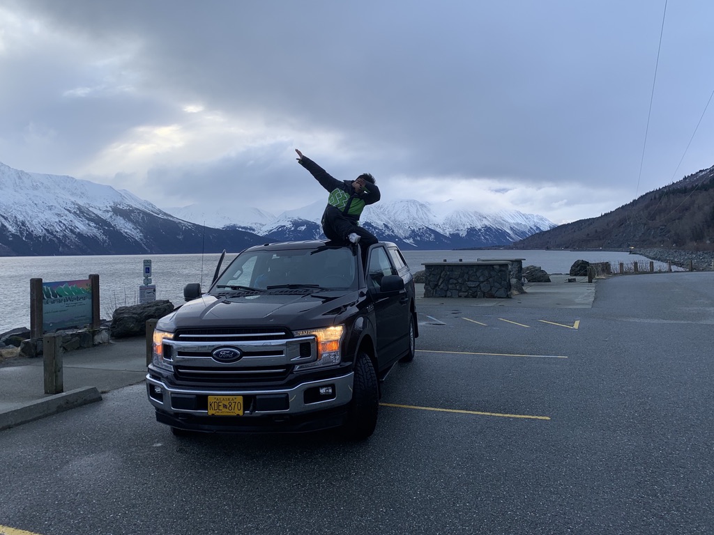 Bruh, look at the mountains!